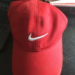 Red Nike golf hat